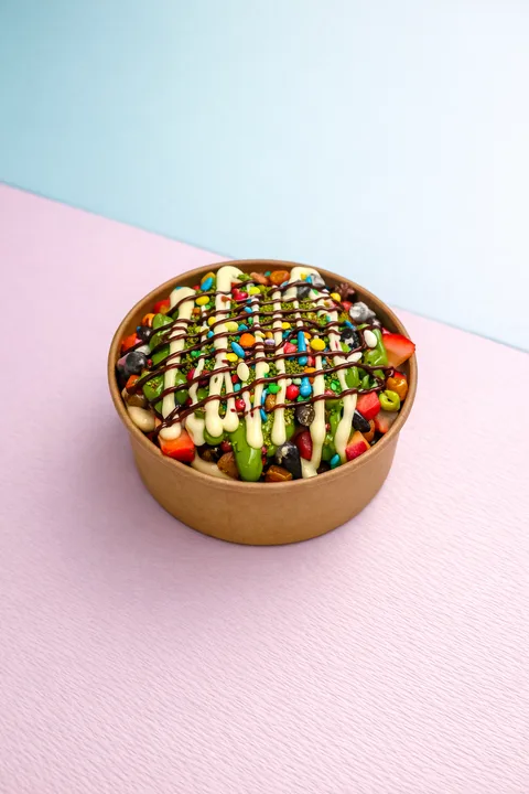 Poseidon  Waffle Cup Beyaz Sütlü ve Antep Çikolata ile Dora Waffle Cup